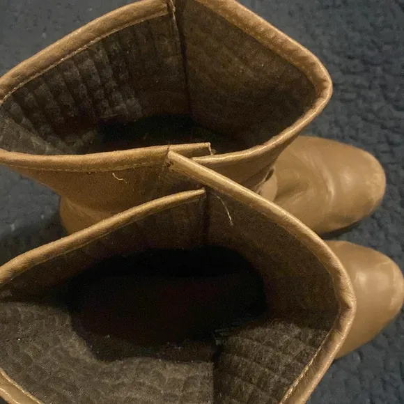 Sorel buckle boots