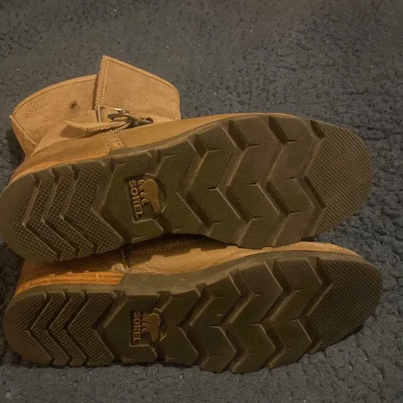 Sorel buckle boots