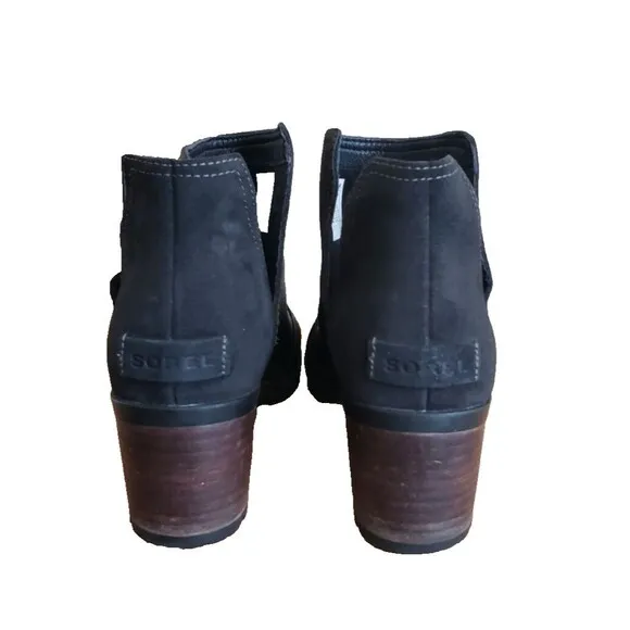 SOREL Cate Cut-Out Black Leather and Suede Waterproof Boots size 9