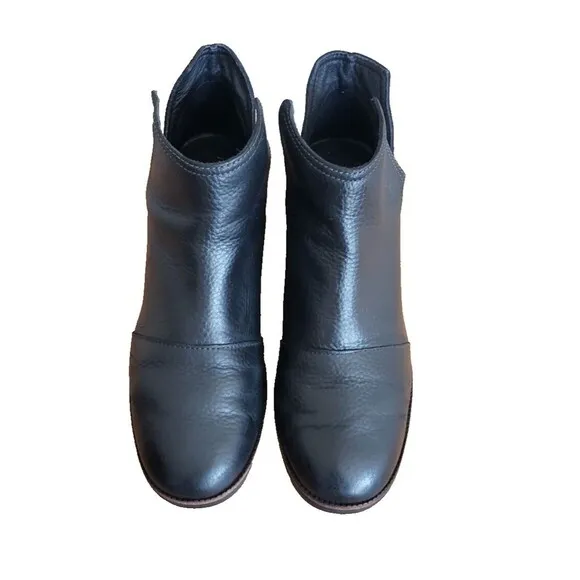 SOREL Cate Cut-Out Black Leather and Suede Waterproof Boots size 9