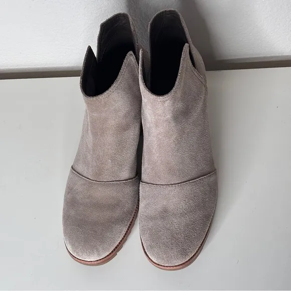 Sorel Cate Cutout Beige Suede Bootie Size 8