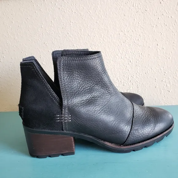 Sorel Cate Cutout Boots Black Leather Suede Waterproof Bootie 8.5