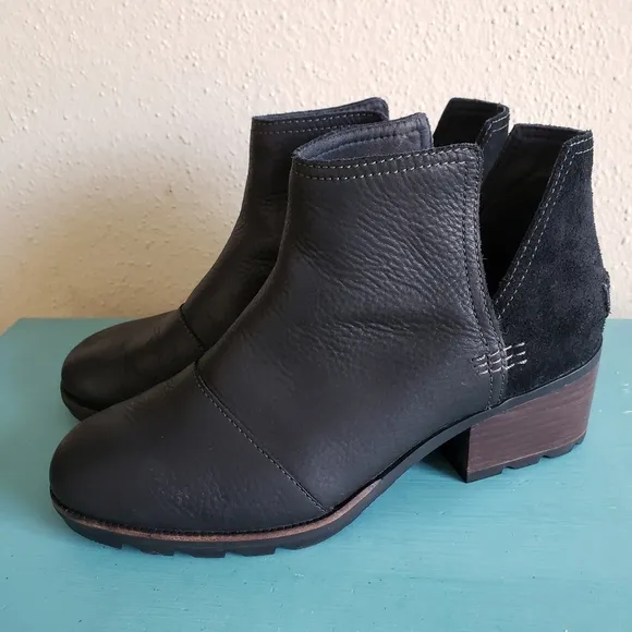 Sorel Cate Cutout Boots Black Leather Suede Waterproof Bootie 8.5