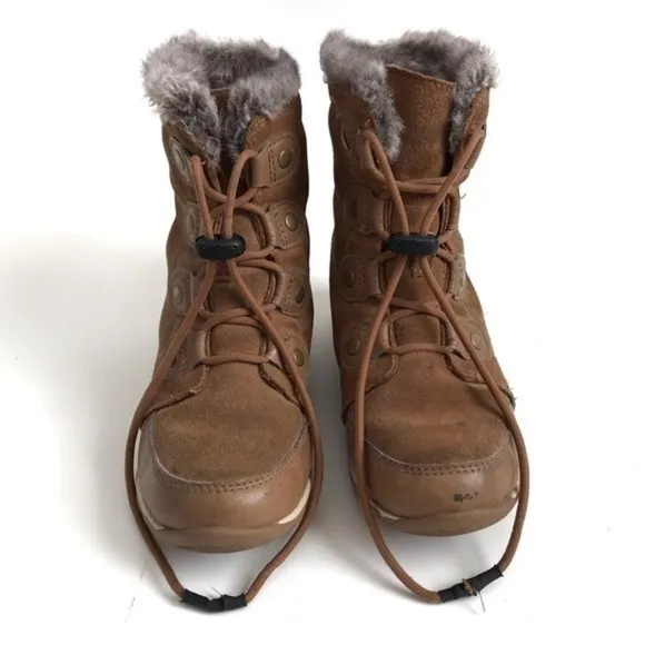 Sorel Childrens Whitney Suede Leather Boots size 4