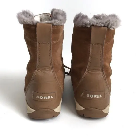 Sorel Childrens Whitney Suede Leather Boots size 4