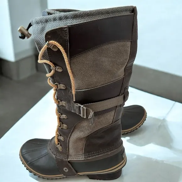 Sorel conquest Carly Boots Size 10