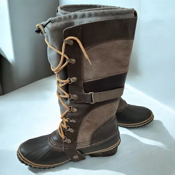 Sorel conquest Carly Boots Size 10