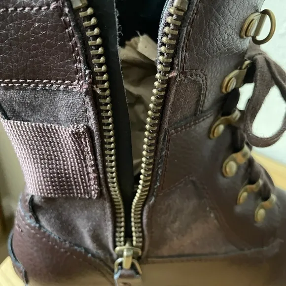 Sorel Emelie Conquest Brown Waterproof Combat Boots Size: Youth 5/ Women’s 7