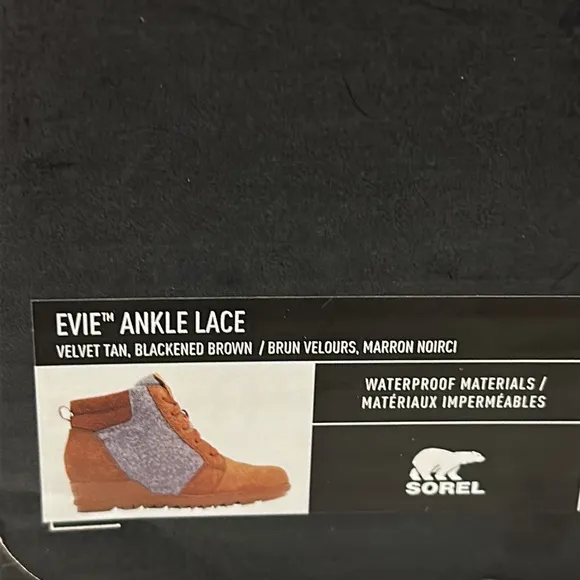 SOREL Evie ankle waterproof lace-up boots. New in box.