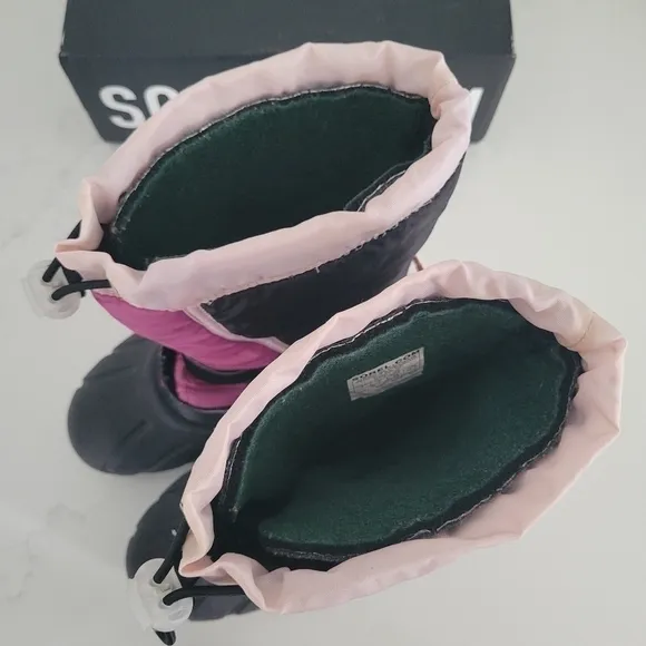 Sorel Flurry Print Insulated Waterproof Winter Snow Boot Girls Black Pink Size 3