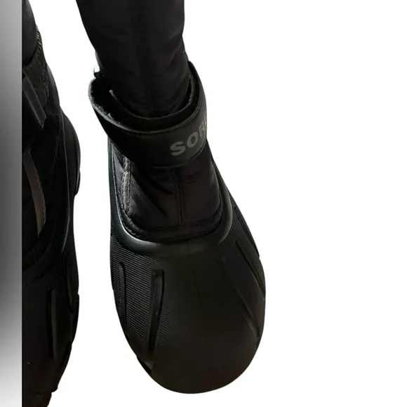 Sorel Flurry Snow Boots Black Gray Winter Lined YOUTH 4 Black INSULATED warm✅