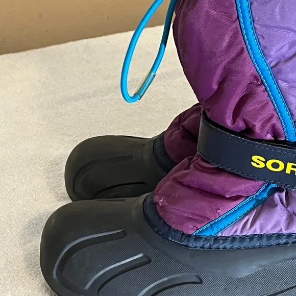 Sorel Flurry Snow Boots Sz 3