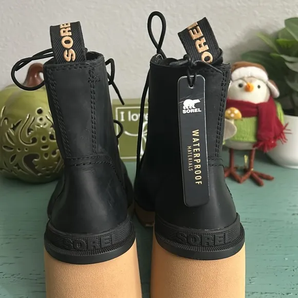 Sorel Hi-Line Heel Lace boots SZ 9 box RC