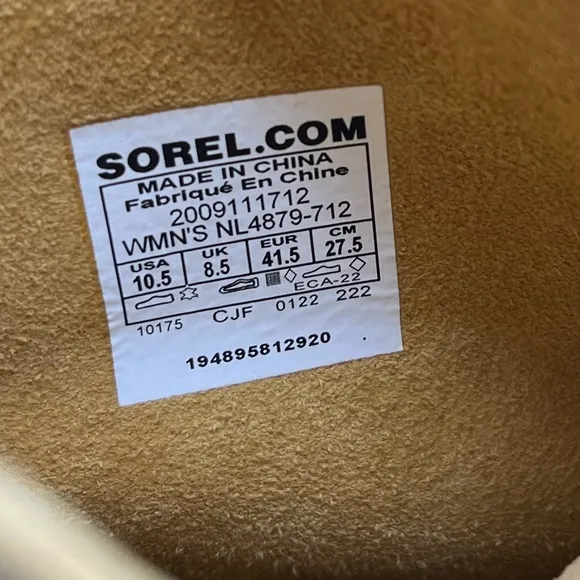 Sorel Hi Line Lace Up Boot - Size 10.5