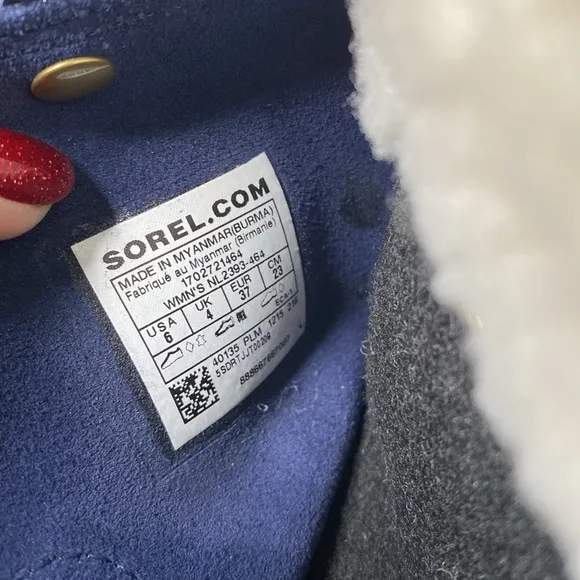 SOREL JOAN OF ARCTIC Collegiate Navy Blue rubber suede lace ups faux Sherpa SZ 6
