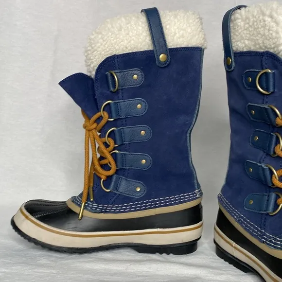 SOREL JOAN OF ARCTIC Collegiate Navy Blue rubber suede lace ups faux Sherpa SZ 6