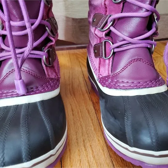 Sorel Joan of arctic insulated winter snow boots purple youth size 5