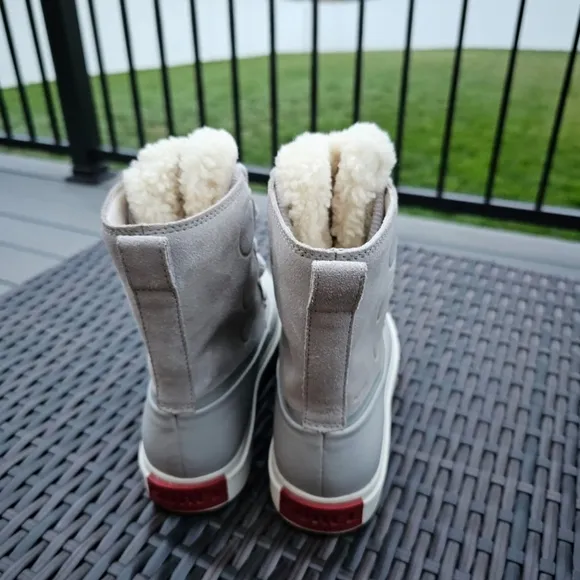 Sorel Joan Of Arctic Next Lite Women's Boots