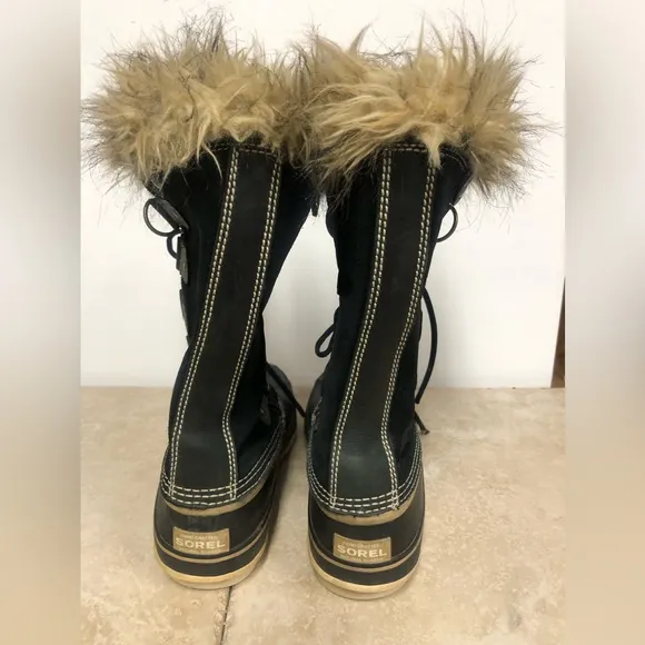 Sorel Joan of Arctic Waterproof Boots Size 9
