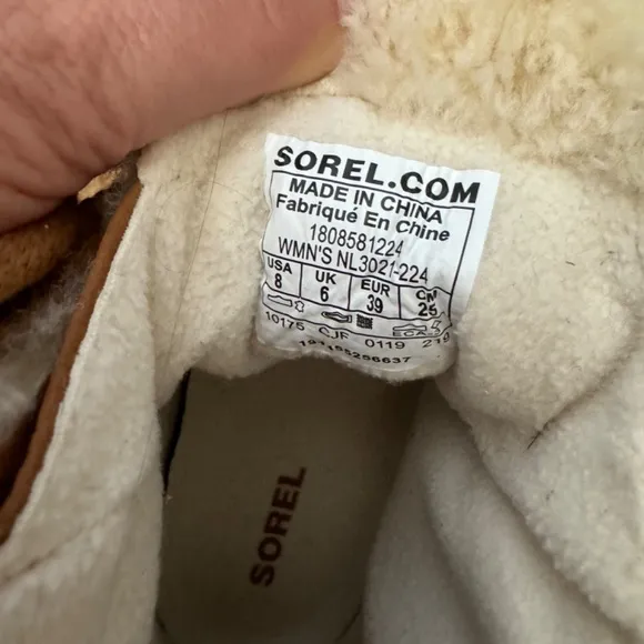 Sorel Joan of Arctic Wedge II Leather Shearling Boots 8