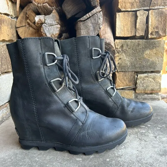 Sorel Joan of Arctic wedge II waterproof leather Black Wedge Boots Sz-8.5. N