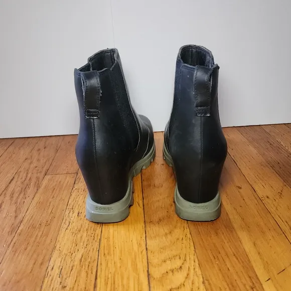 SOREL Joan of Arctic Wedge III Chelsea Boots