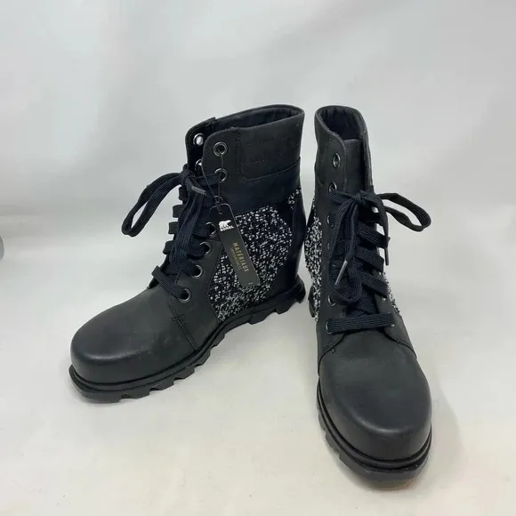 Sorel Joan of Arctic Wedge III Lexie Boot in Black Leather Speckle Fabric