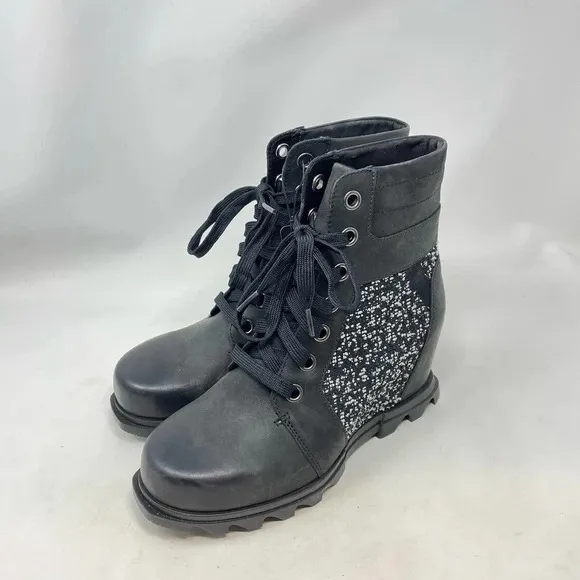 Sorel Joan of Arctic Wedge III Lexie Boot in Black Leather Speckle Fabric