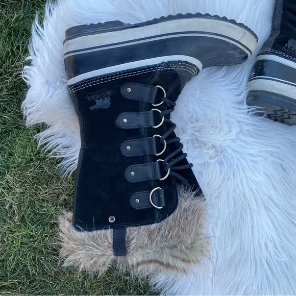 Sorel Joan of Artic Waterproof Black Fur Boots Sz 10