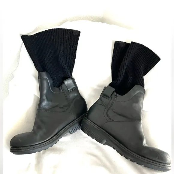 SOREL Juneau Snow Winter Boots Women’s size 8 Black Columbia Knit Liners