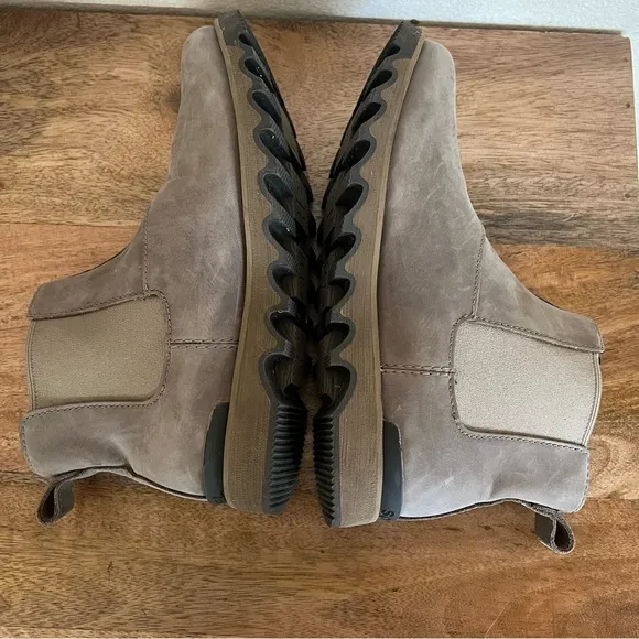 SOREL Kezar Chelsea Waterproof Men's Boots Size 9
