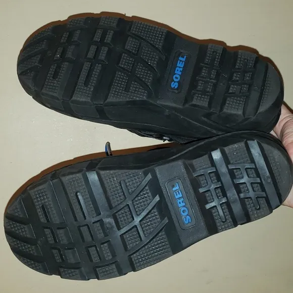 Sorel Kids Flurry Black blue Waterproof Winter boots size 5 6.5