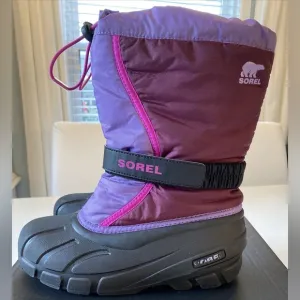 Sorel Kid's Flurry Purple Dahlia/Paisley Waterproof Thermal Lined Snow Boot