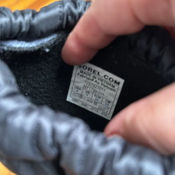Sorel Kids Flurry snow boots w/ removable liner