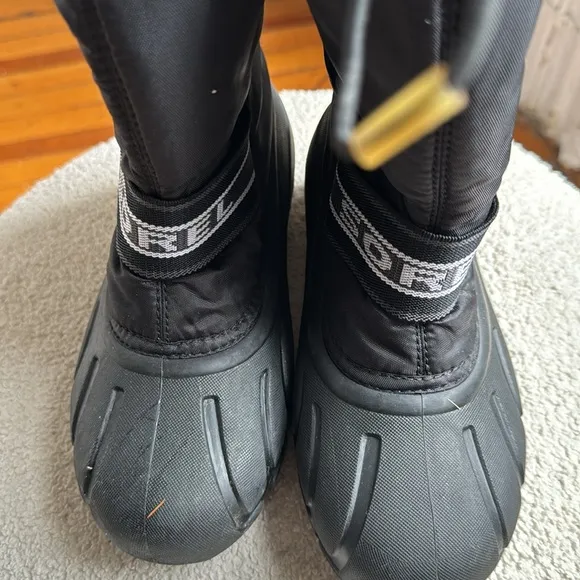 Sorel Kids Flurry snow boots w/ removable liner