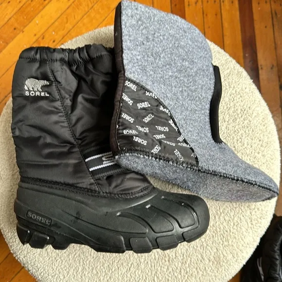 Sorel Kids Flurry snow boots w/ removable liner