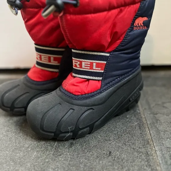 Sorel Kids' Snow Boots, 12 - like new!!