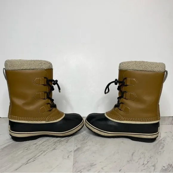 Sorel Lace Up Black Leather Youth Duck Boot 2