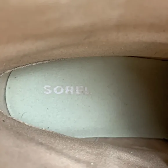 Sorel Leather Waterproof  Heeled Boots Creme Beige Size 8.5 Lace up New NWT