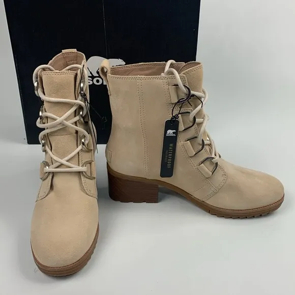 Sorel Leather Waterproof  Heeled Boots Creme Beige Size 8.5 Lace up New NWT