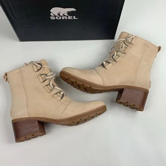 Sorel Leather Waterproof  Heeled Boots Creme Beige Size 8.5 Lace up New NWT