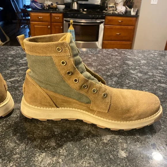 Sorel Mens Madson II Boots Chukka Waterproof Green Brown Suede Lace Up Size 12