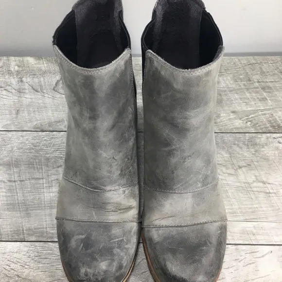 Sorel NL2704 Gray Leather Lea Joan of Arctic Chelsea Snow Womens Boots Size 8.5