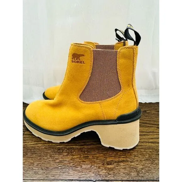 SOREL NWT Hi-LinE Heel Platform Chelsea Ankle Suede Boots