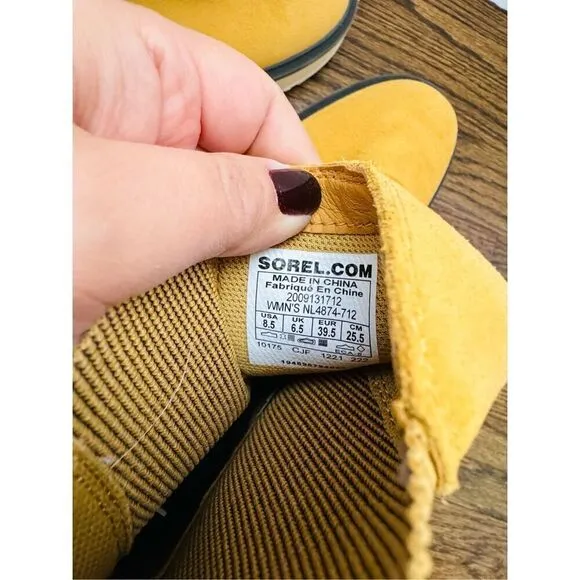 SOREL NWT Hi-LinE Heel Platform Chelsea Ankle Suede Boots