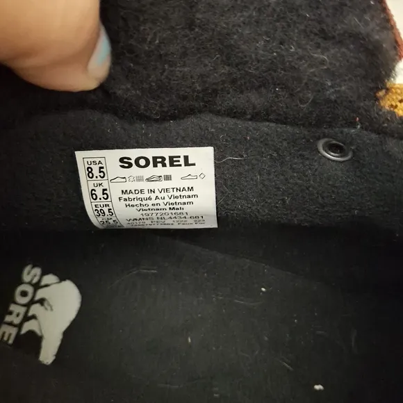 Sorel Out n About Conquest III Suede Waterproof Boots Size 8.5