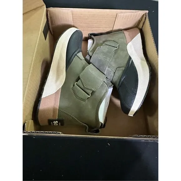 Sorel Out N About III Classic Strap Waterproof Boots 6 Stone Green Black