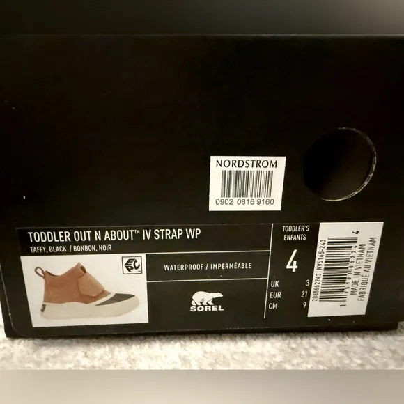 Sorel Out N About™ IV Strap Toddler Waterproof Winter/Snow Boot Size 4, Like New