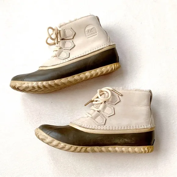 SOREL Out N’ About Lux Sherpa Lined Waterproof Boots