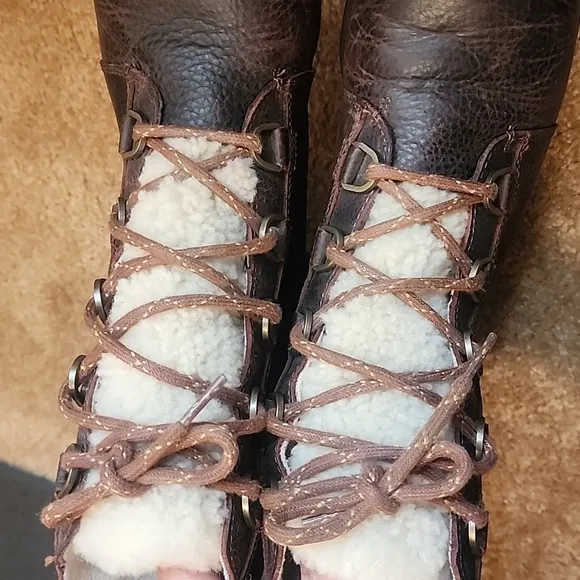 Sorel Phoenix Leather Burro  Sherpa Waterproof Boots